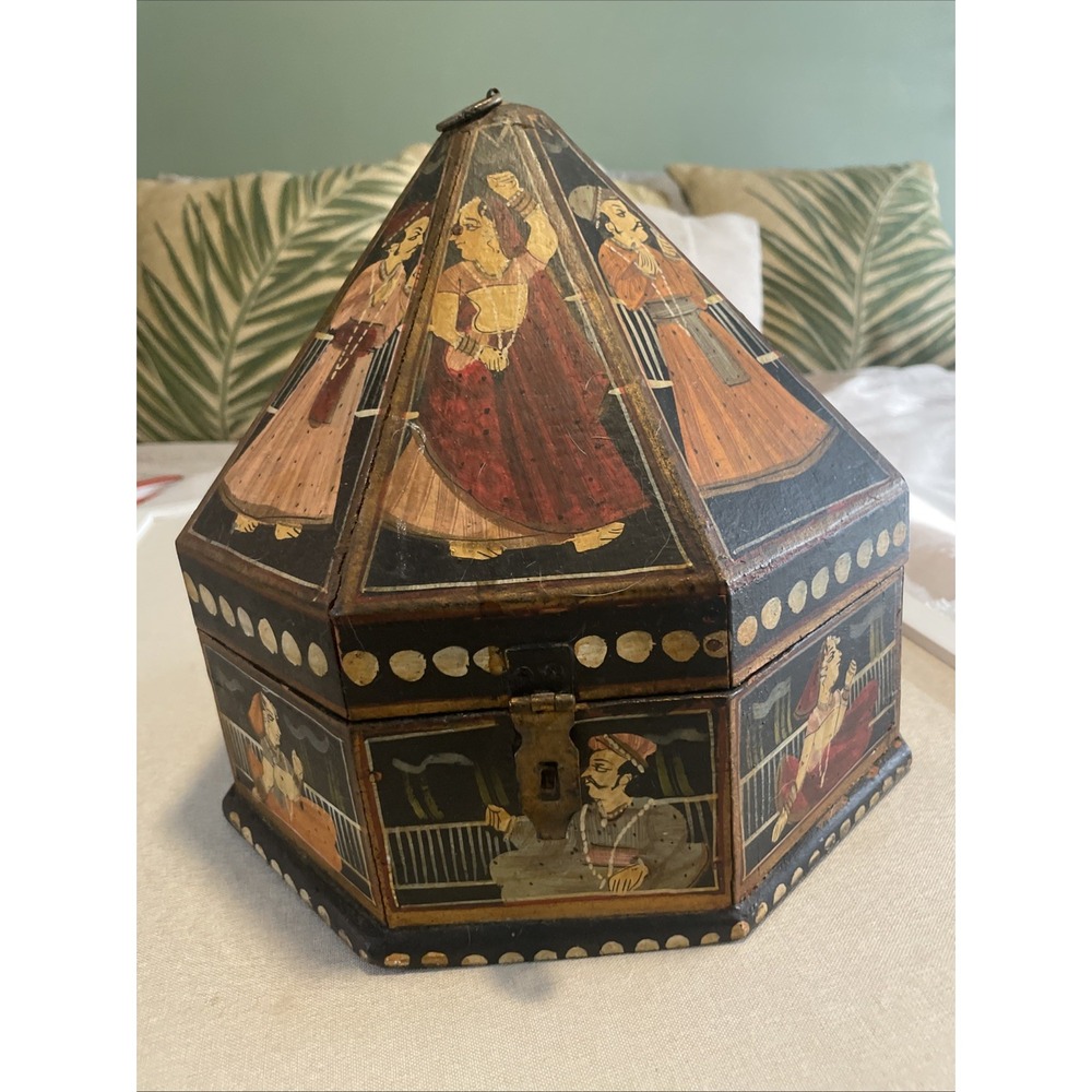 Indian Mughal Hand Painted Octagon Marriage Box Trinket Jewelry Box